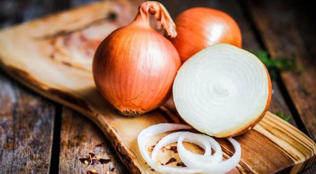 Hành tây làm giảm các triệu chứng của thời kỳ mãn kinh