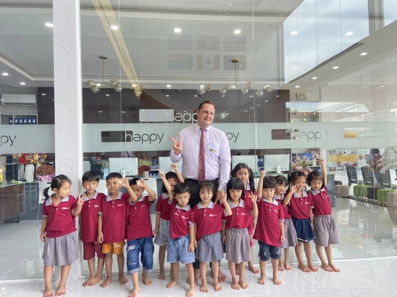Happy English Center