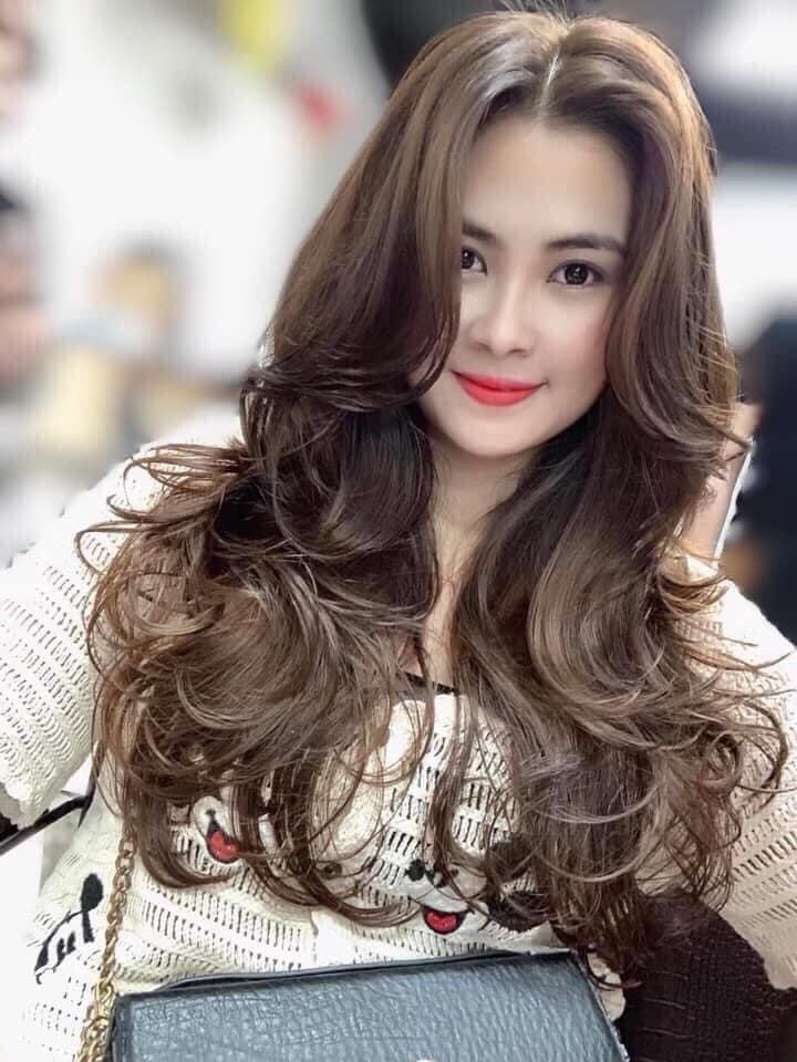 HAPPY SALON