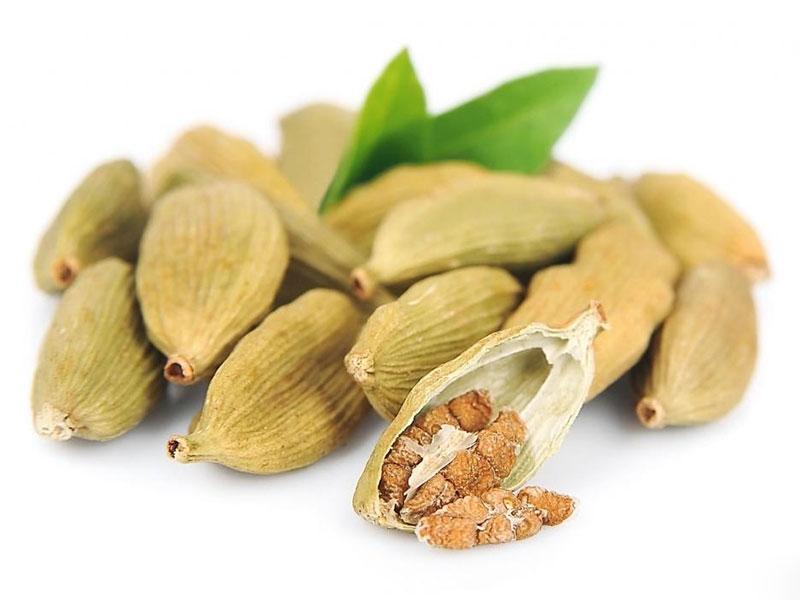Chữa đau bụng bằng hạt bạch đậu khấu