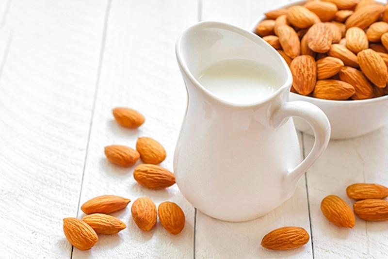 Sữa hạnh nhân rất tốt cho bà bầu