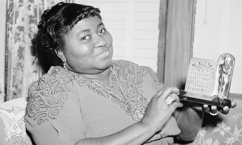 Hattie McDaniel đã xuất sắc là nữ diễn viên da màu đầu tiên giành Oscar