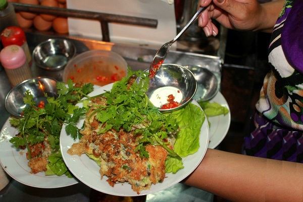 Hàu Chiên Trứng Phùng Hưng
