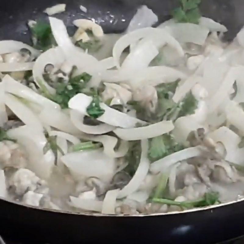 Hàu xào hành tây
