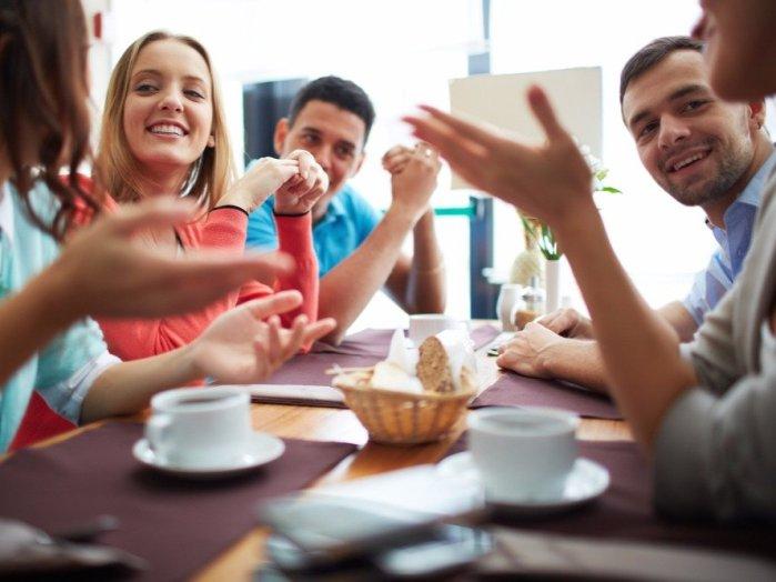 Tạo mối quan hệ là “một cách tuyệt vời để tìm việc, tìm bạn, người yêu và cả cơ hội mới”