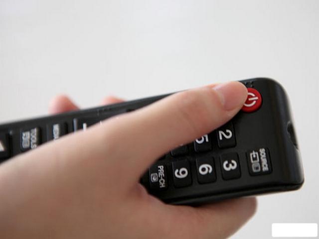 Việc tắt hết tất cả các thiết bị điện tử trước khi ngủ khoảng 10 phút sẽ giúp bạn có được giấc ngủ ngon hơn.