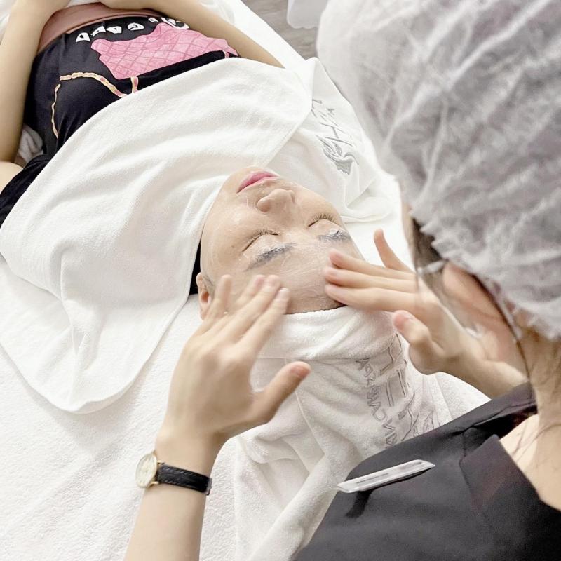 Her Skincare & Spa