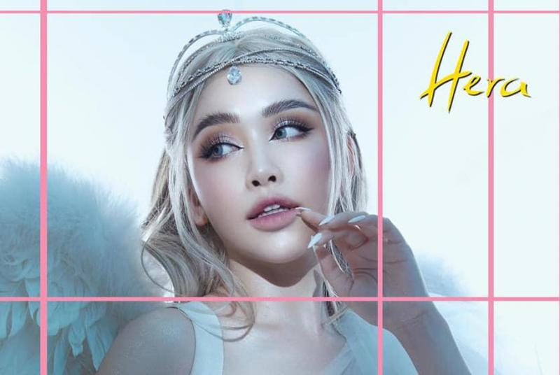 Hera Contact Lens
