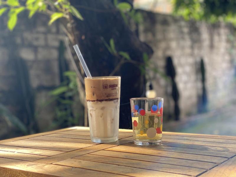 Hiên Cà Phê