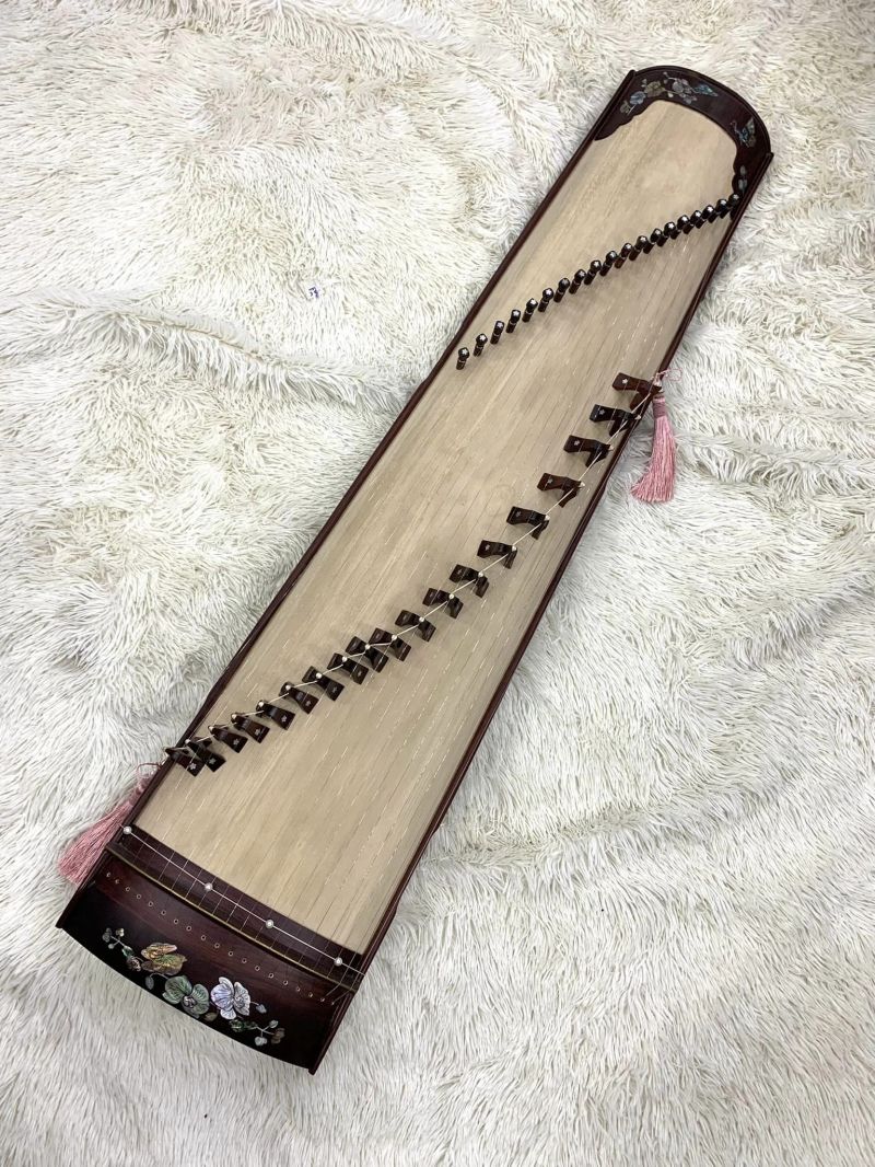 Hiệu đàn Đức Ngân