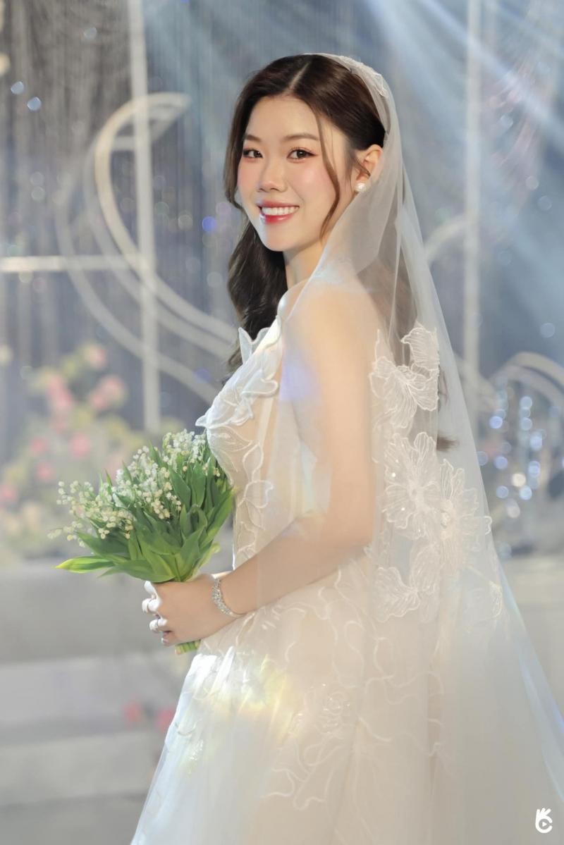Hiwon Makeup & Academy
