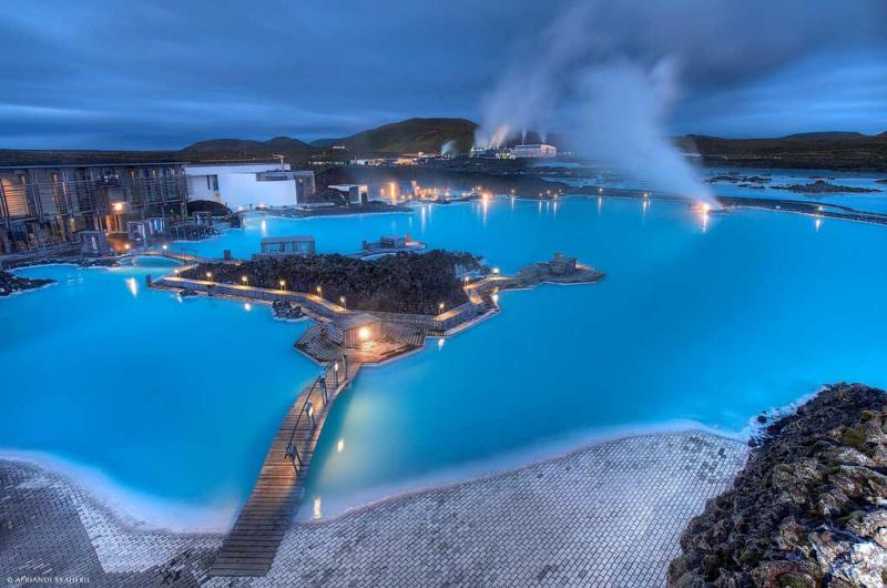 Hồ nước nóng Blue Lagoon