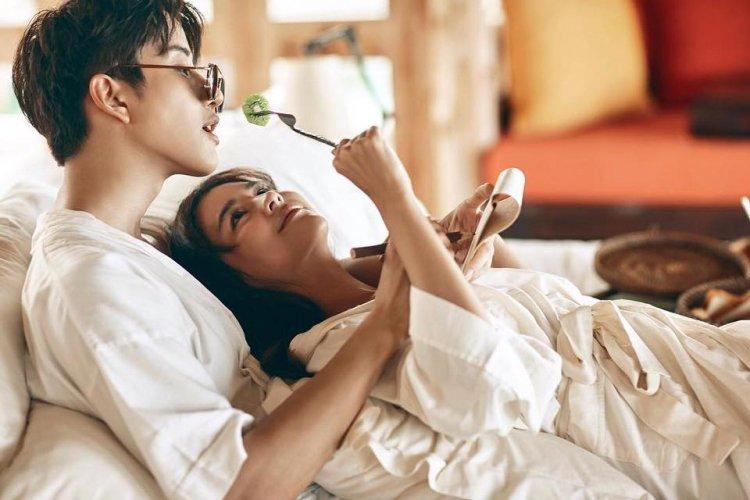Nếu bạn là một cô nàng nhõng nhẽo và họ thích thế, họ sẽ yêu cả ngày mưa và ngày nắng của bạn.