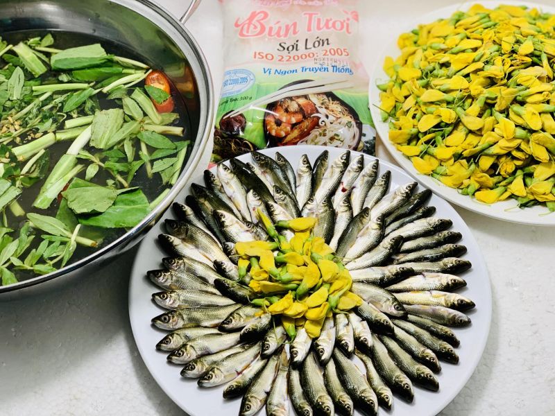 Lẩu cá linh bông điên điển