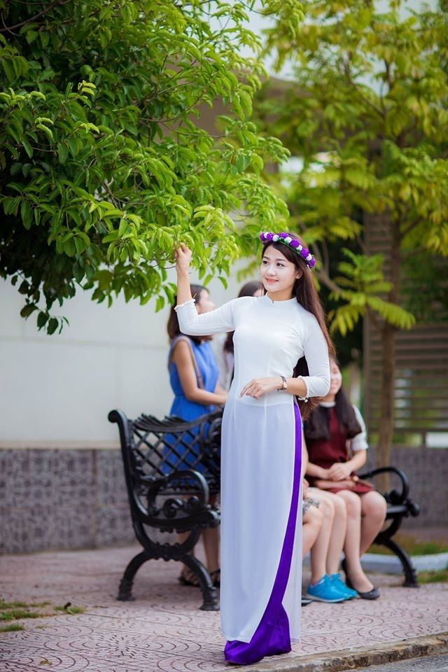 Hòa quyện với thiên nhiên sau văn phòng khoa