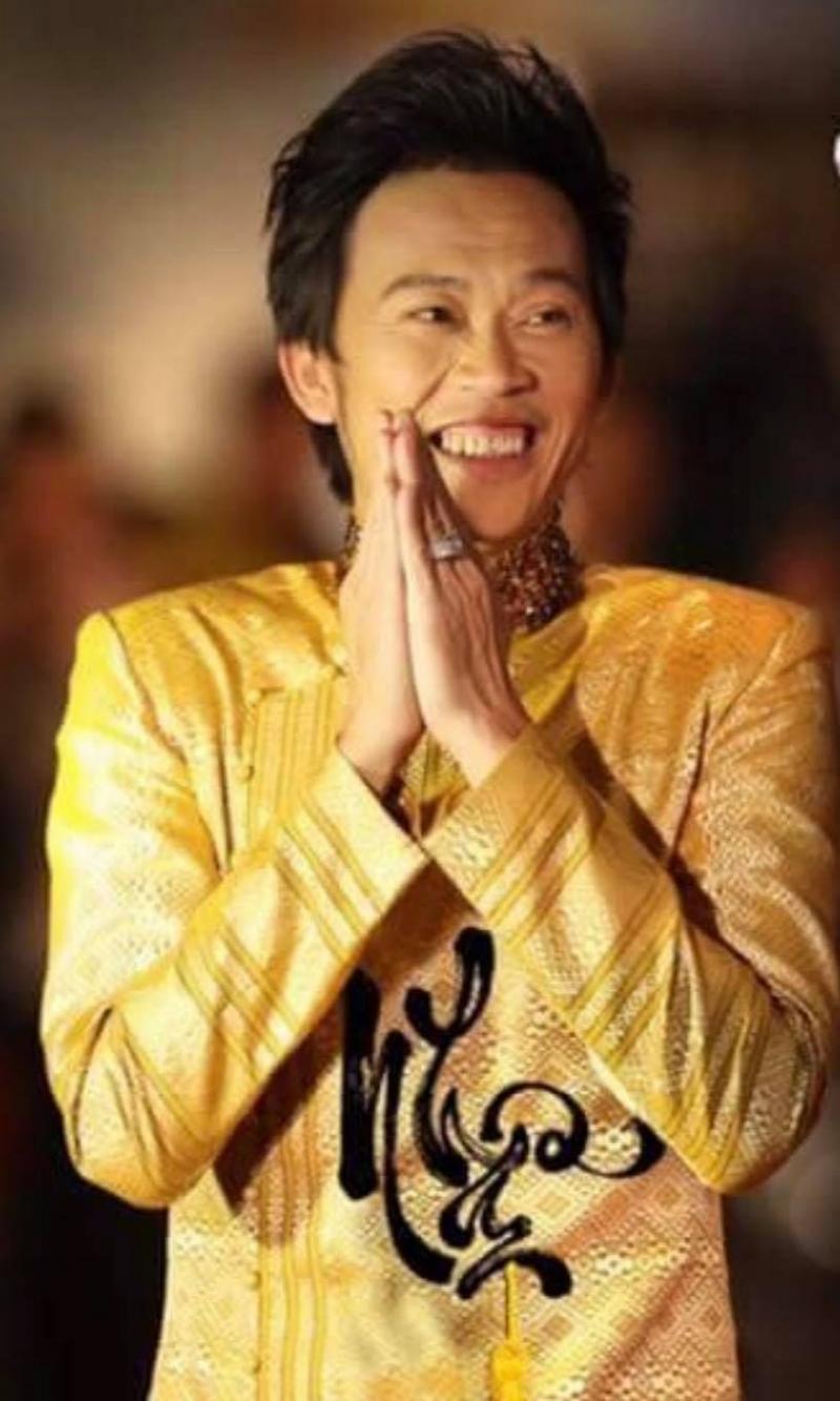 Nghệ sĩ Hoài Linh