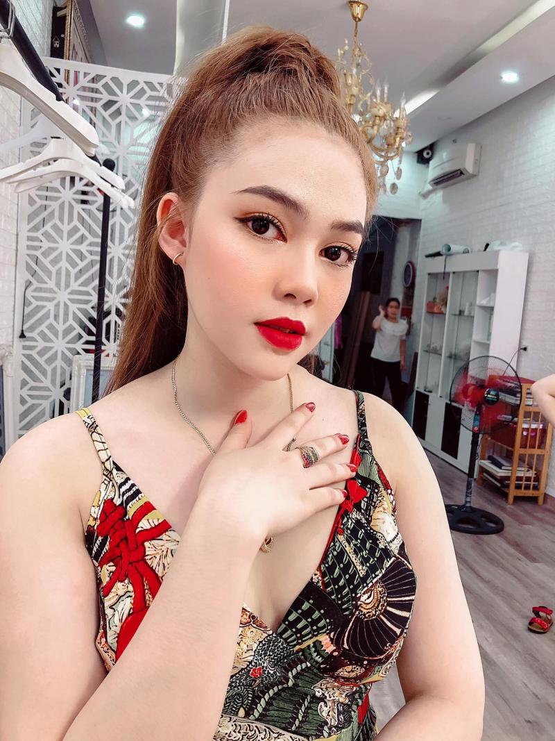 Hoan Nana Makeup