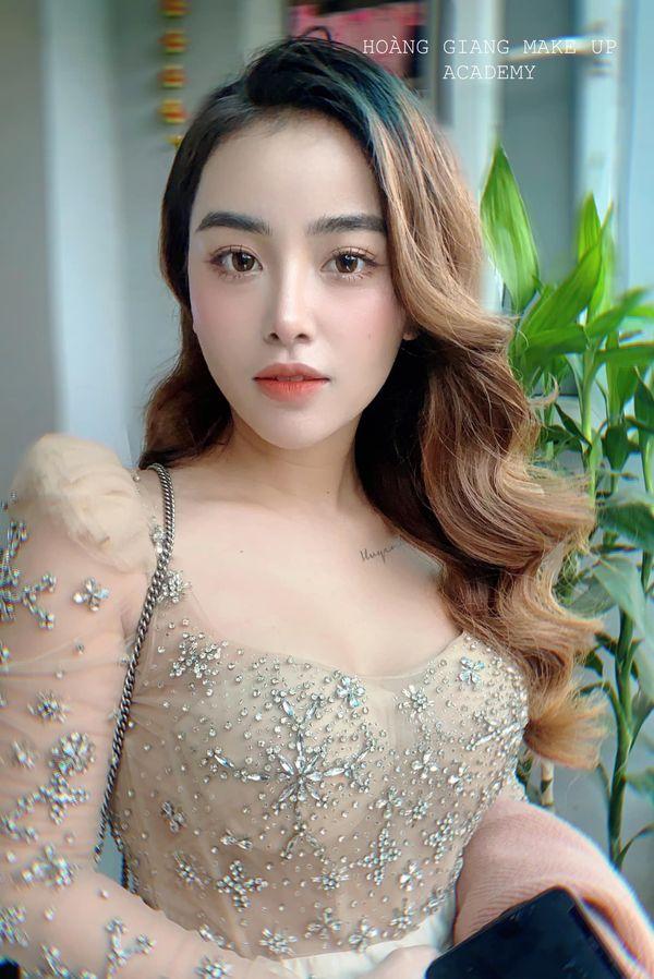 ﻿﻿﻿﻿Hoàng Giang Make Up