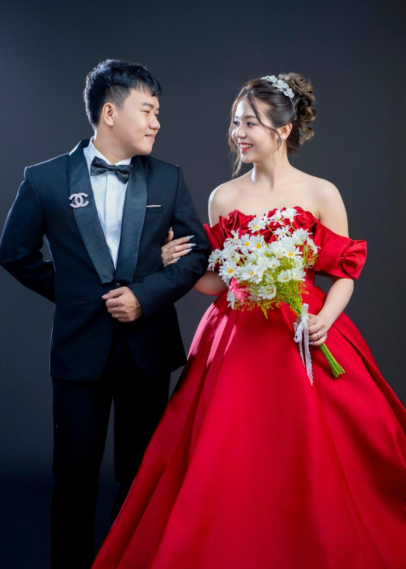 Hoàng Kim Studio