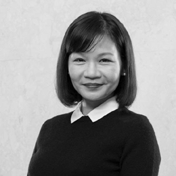 Bà Hoàng Thị Mai Hương