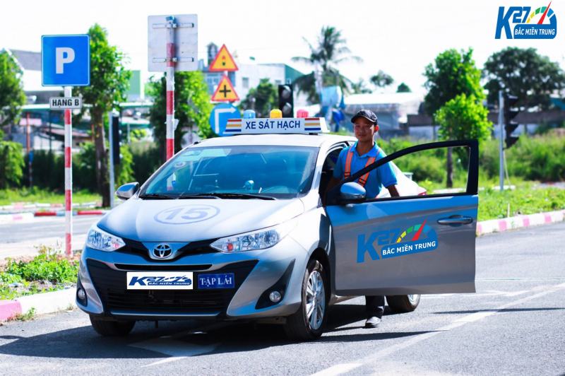 Học Lái Xe Ô Tô Chất Lượng Đồng Hới