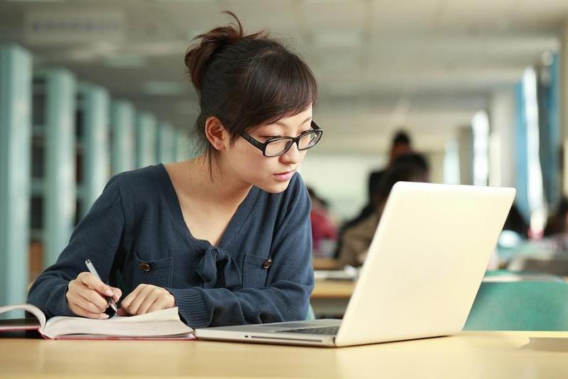 Học tiếng Anh online