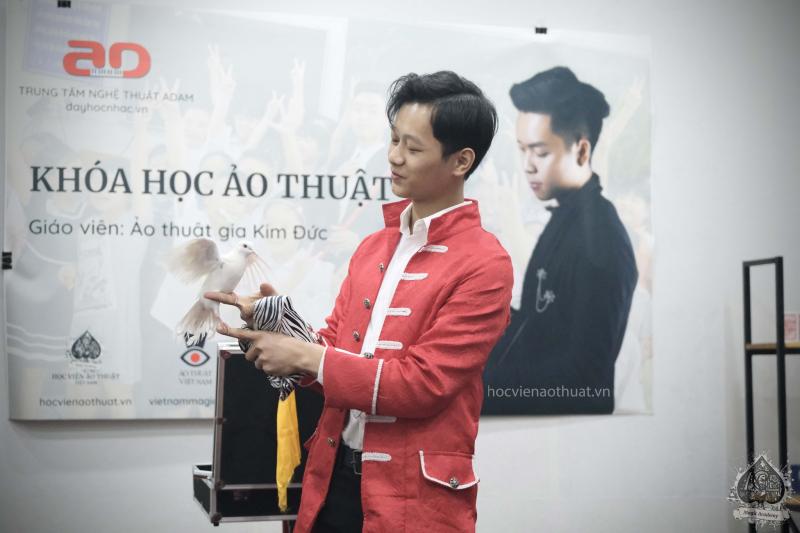 Học viện Ảo thuật Việt Nam