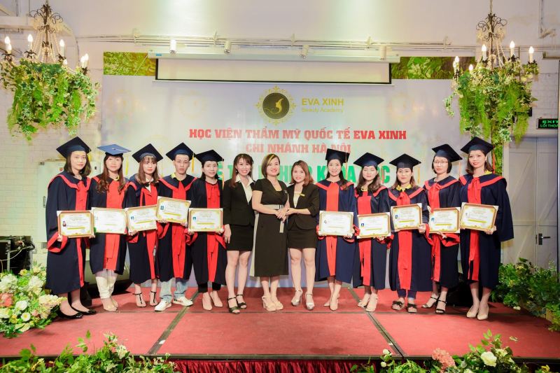 Học viện thẩm mỹ Quốc Tế Eva xinh