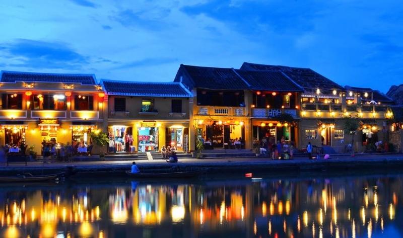 Phố cổ Hội An về đêm
