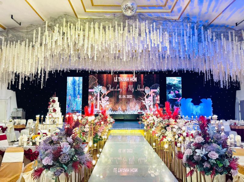 Hội Nghị & Tiệc Cưới Minh Châu Việt