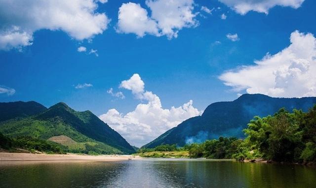 Hòn Kẽm Đá Dừng
