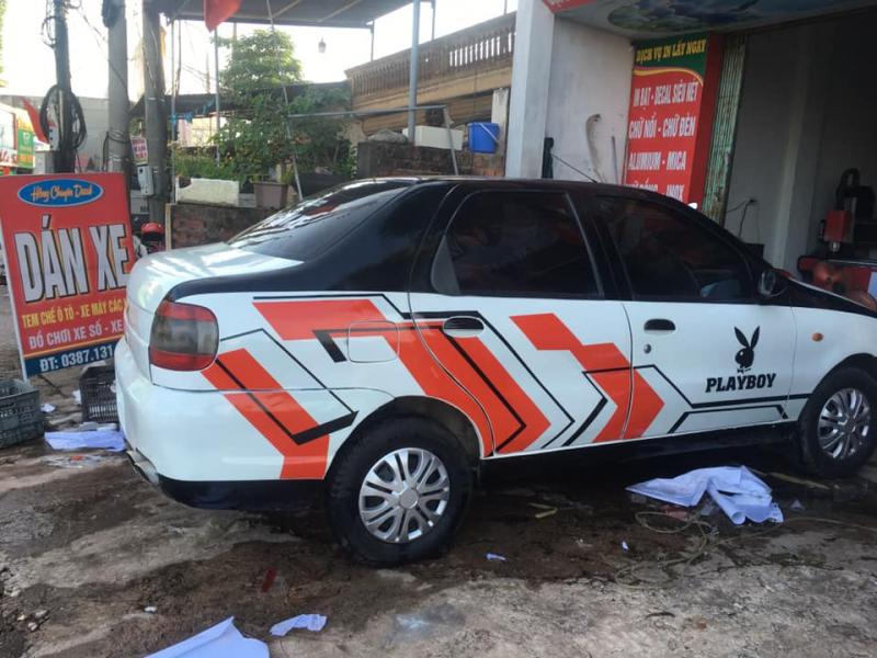 Hồng Chuyên Decal