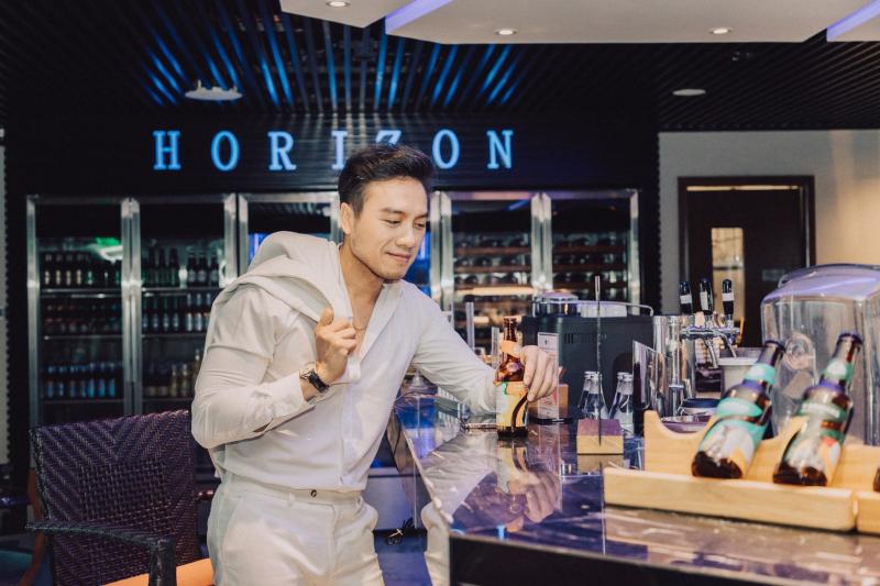 Horizon Bar