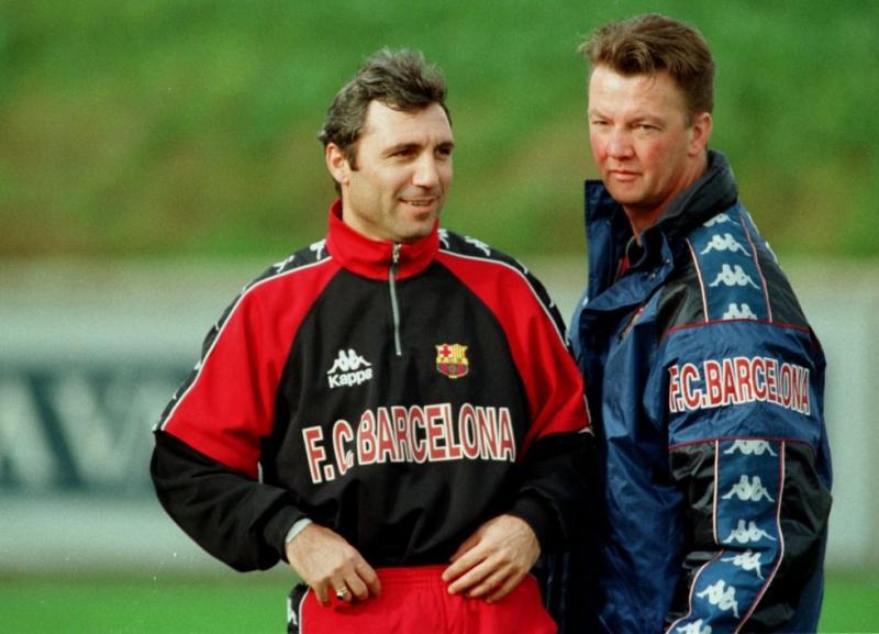 Stoichkov không hề tôn trọng HLV Van Gaal