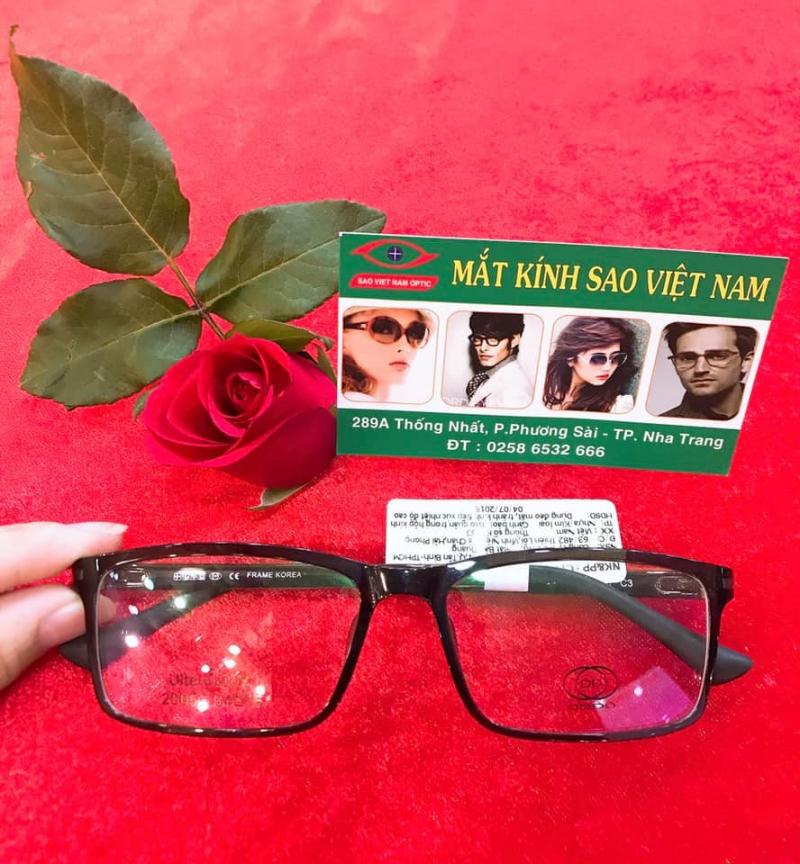 Mắt kính Sao Việt Nam