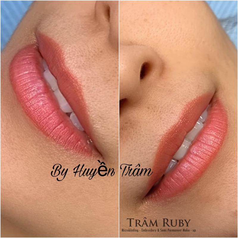 Phun Thêu Trâm Ruby