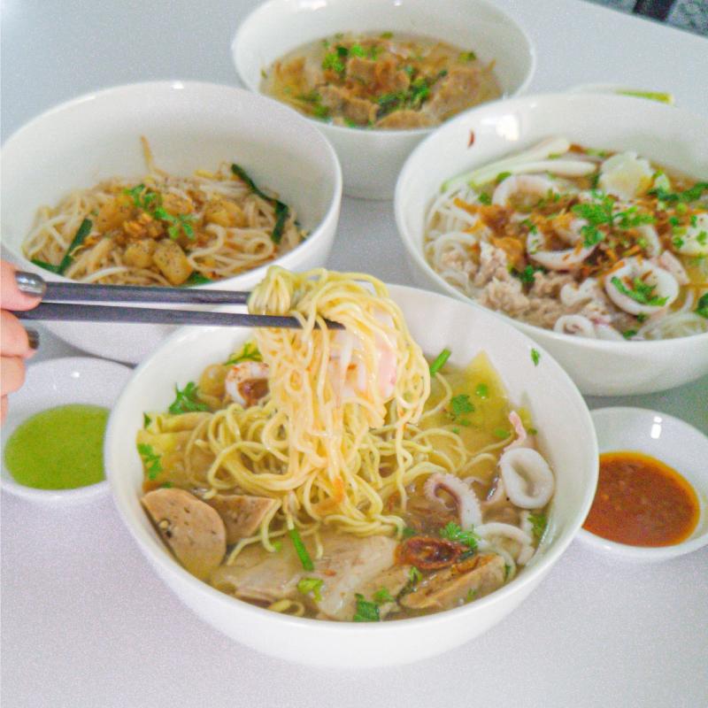 Hủ Tiếu Mực Ông Diệm