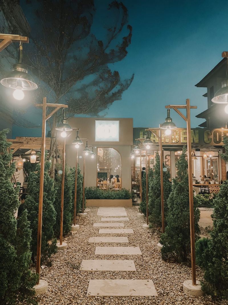 Hue Crown Boutique Garden Coffee