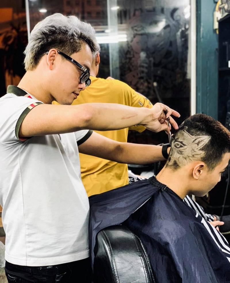 Hùng BarberShop