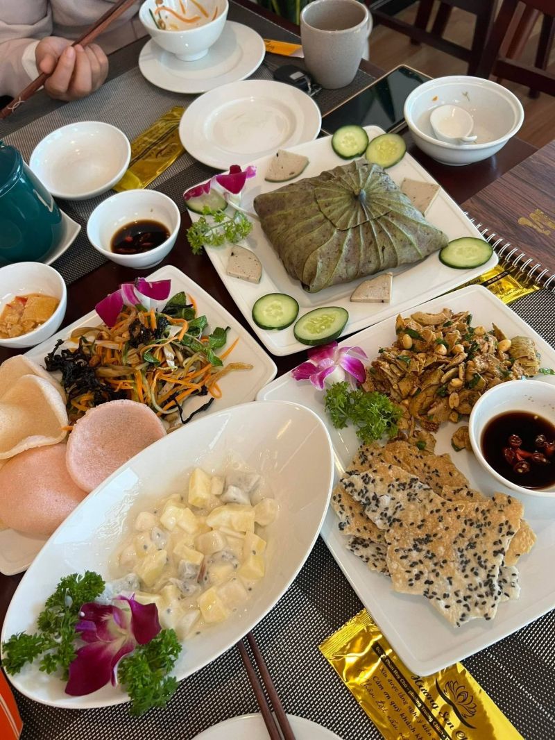 Hương Sen Chay Kon Tum