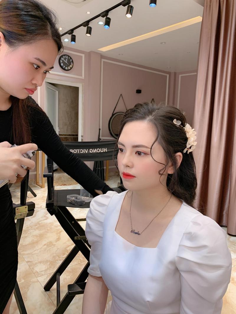 Huong Victoria Makeup & Bridal Limited