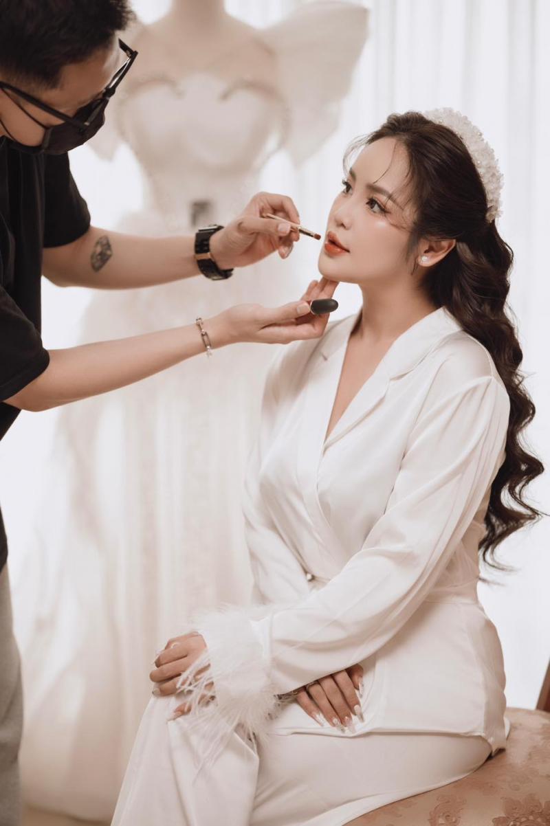 Huy Phan Makeup House