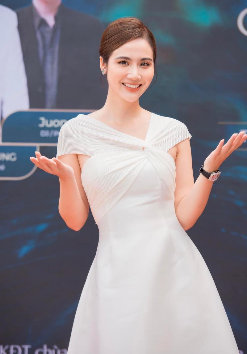 Huyền Lizzie