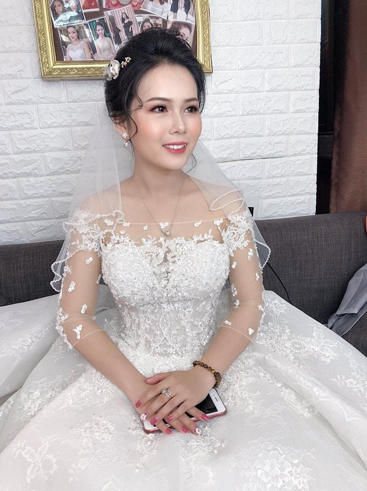 Huyen Make Up