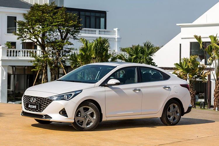 Hyundai Accent: 920 xe
