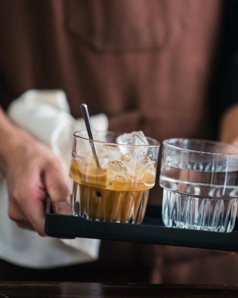 Tiệm Cafe Phía Tây Mặt Trời