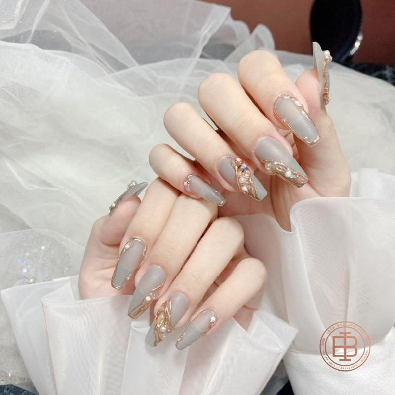 Iris Nailbar Sgn