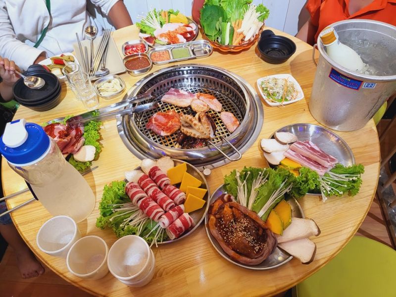 Itaewon - Buffet thịt nướng Hàn Quốc