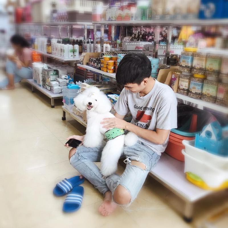 J & Pet Shop