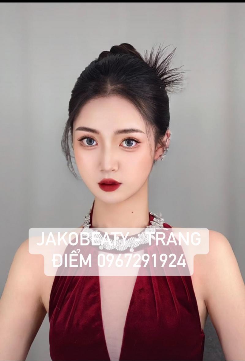 JAKO Beauty Makeup